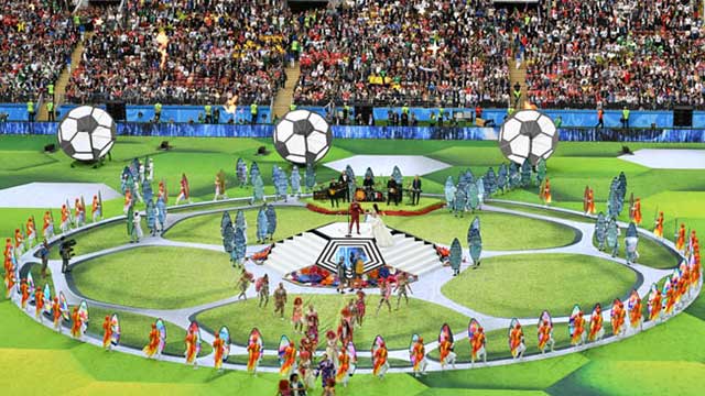 রঙিন আয়োজনে শুরু ফুটবল বিশ্বকাপ