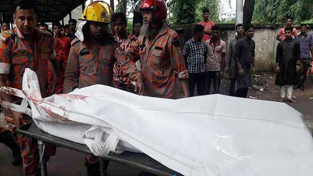 6 dead as bus crushes auto-rickshaw in Feni