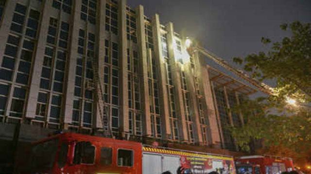 6-month-old baby among 8 dead in fire at hospital in Mumbai