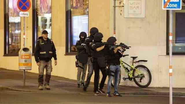 5 dead in Vienna shooting; Attacker sympathised with IS