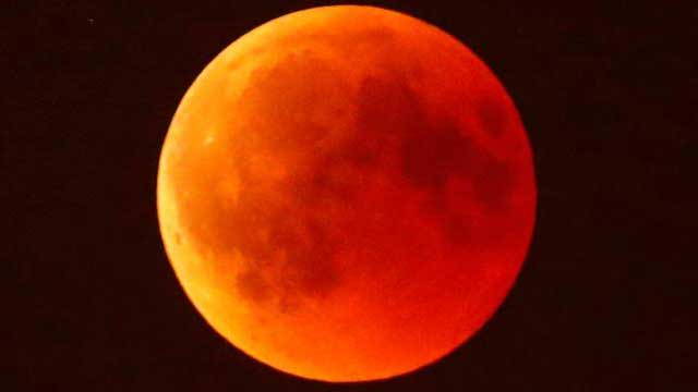 Bangladesh witnesses longest lunar eclipse