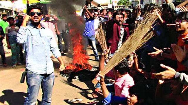 ক্ষোভের আগুনে জ্বলছে আওয়ামী লীগ