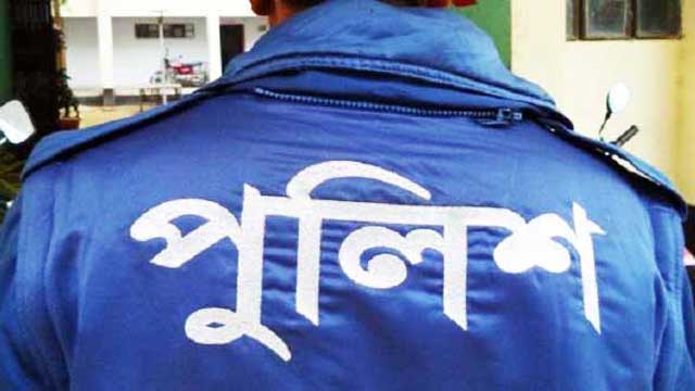 তরুণীকে ২ দিন আটকে রেখে ধর্ষণ করলো দুই পুলিশ কর্মকর্তা!