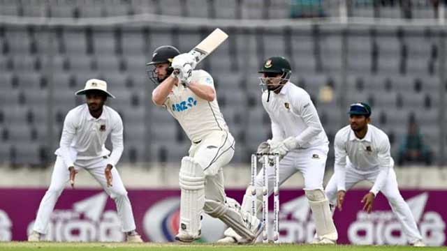 Dhaka Test: Phillips guides New Zealand to first-innings lead against Bangladesh