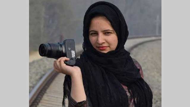 Kashmiri photojournalist Masrat Zahra wins Mackler prize