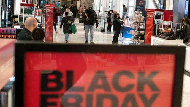 Pandemic fears, online deals thin US Black Friday crowds