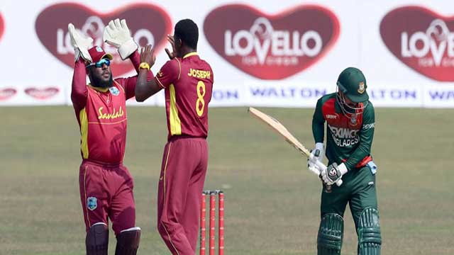 Liton falls as Bangladesh bat with two changes