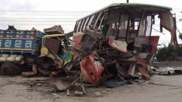 4 dead as truck hits bus in Savar