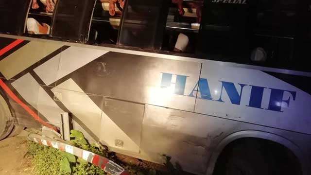 Woman killed, 17 hurt in Thakurgaon bus plunge