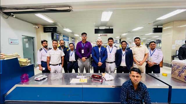 1.62kg of gold recovered at Ctg airport, 1 held
