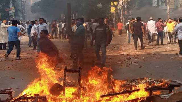 Nayapaltan, surrounding areas turn into battlefield as AL, police attack BNP