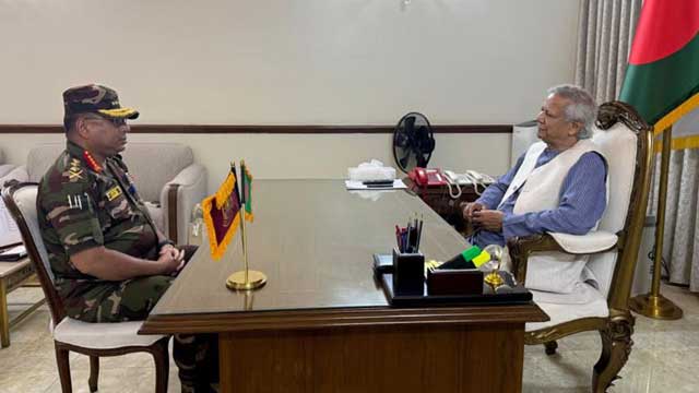 Army chief meets Yunus