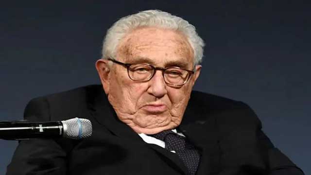 Kissinger dies aged 100