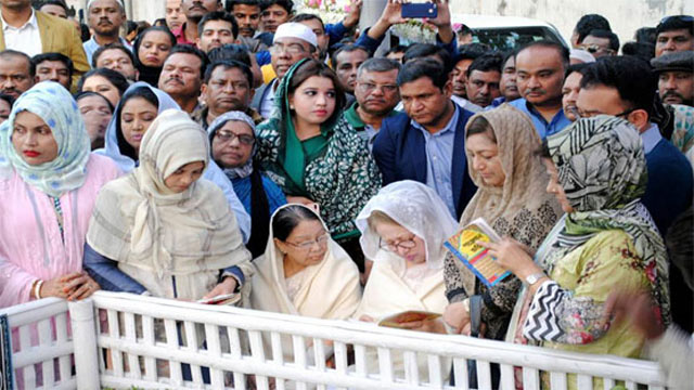 Khaleda Zia prays at Koko’s grave on his death anniv