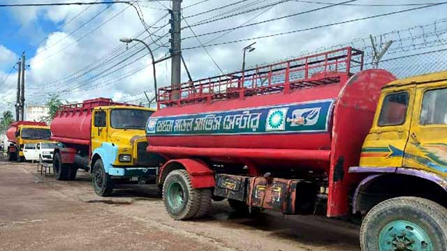 Tank-lorry owners want fare hike, halt fuel supply in 14 dists