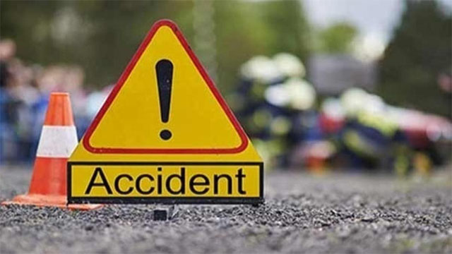 Road crash claims lives of 3 labourers
