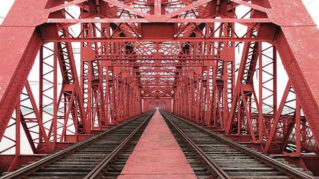 4 train roof passengers killed being hit by bridge girder in Pabna