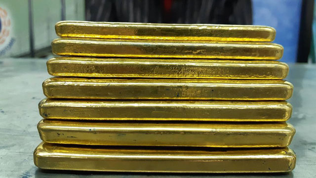 Malaysian citizen arrested with 7kg gold