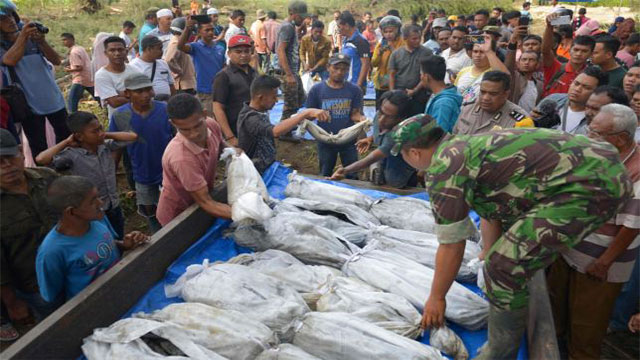 Indonesia tsunami death toll reaches 373