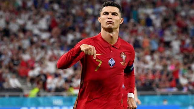 Record breaking Ronaldo in numbers