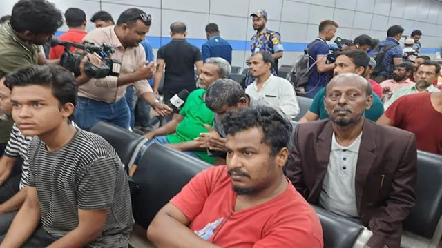 136 Bangladeshis return home from Sudan