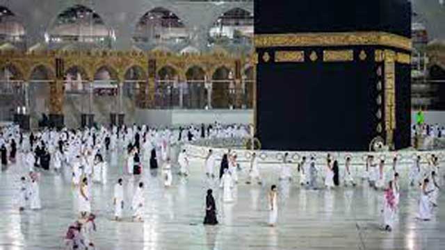 Saudi hosts vaccinated pilgrims for 2nd downsized Hajj