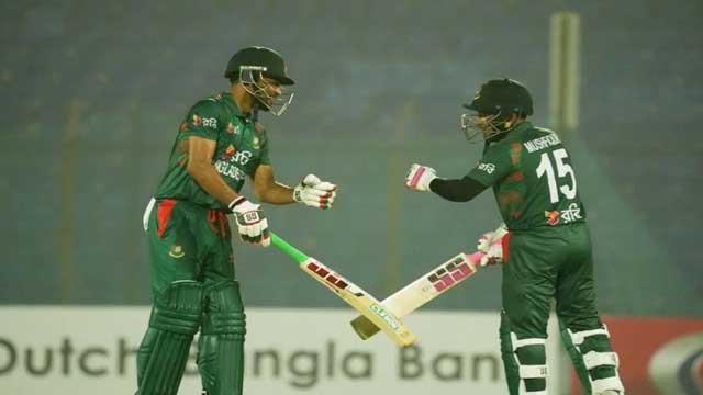 Sri Lanka opt to bowl against Bangladesh