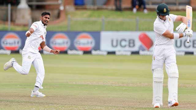 Khaled strikes after SA score a fast-paced fifty