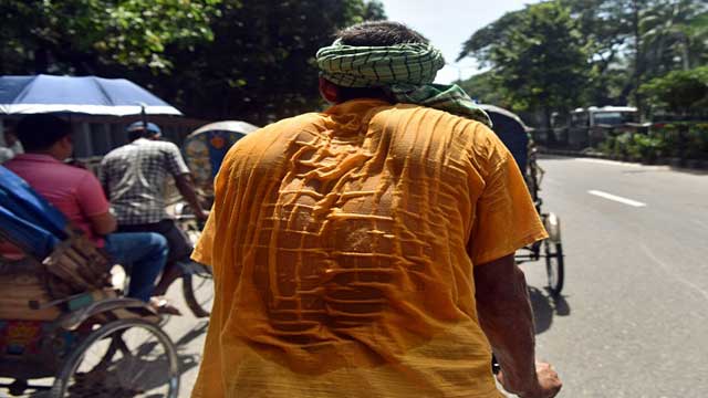 Severe heat wave grips Dhaka, some other parts of country
