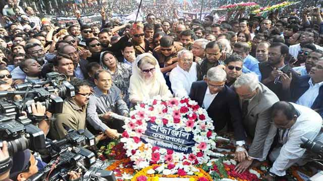 Khaleda Zia pays homage to martyred intellectuals