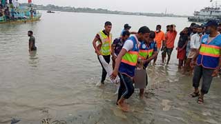 26 dead as speedboat hit by bulkhead on Padma in Madaripur
