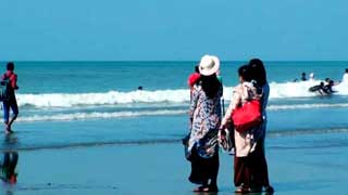 Cox’s Bazar tourism impacted by security concerns; 50% rooms vacant on New Year’s Eve