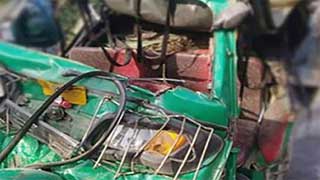 3 of a family dead, 2 injured after bus hit auto-rickshaw in Matuail