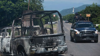 Gunmen kill 13 policemen in ambush in central Mexico