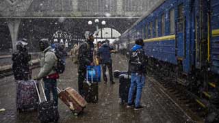 Russia says its buses ready to evacuate Indian students, other foreigners from Ukraine