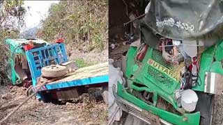 3 killed, 2 injured in Rangamati road crash