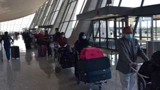 152 Bangladeshi nationals return home from the UAE