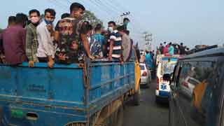 Vehicles moving slowly on Dhaka-Tangail highway
