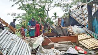 13 killed as nor’westers batter coastal districts