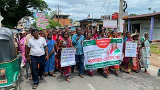 Tea workers go on indefinite work abstention demanding pay hike