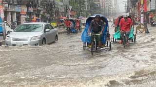 Heavy rains disrupt life in Dhaka