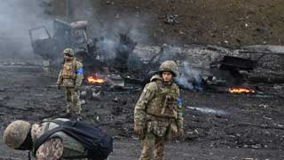 Ukraine, Russia fight on streets of Ukrainian capital