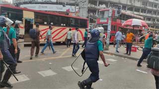 Clash breaks out between traders of Gulshan market and police
