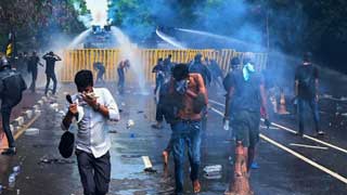 Sri Lanka lawyers urge president to repeal state of emergency