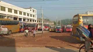Commuters suffer as bus strike begins in Faridpur ahead of BNP rally