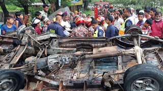Microbus cylinder blast leaves 3 dead in Cumilla