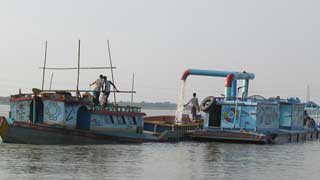 5 drown in collision between two goods-laden vessels in Chandpur