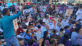 Communal attacks: Oikya Parishad stages demo in Dhaka, Ctg
