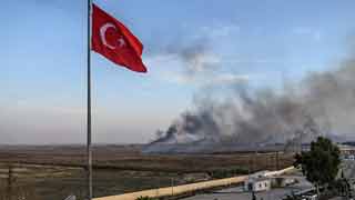 Turkey Syria offensive: 100,000 flee homes as assault continues