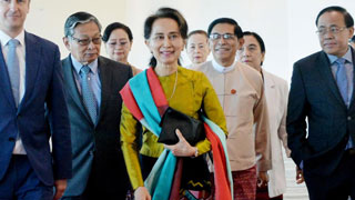 Rights groups launch Myanmar boycott